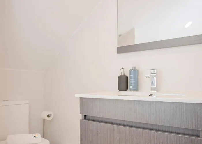 Liiiving In - Secret Grove Mezzanine