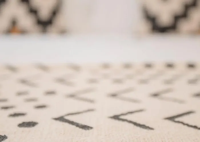 Liiiving In - Secret Grove Mezzanine דירה