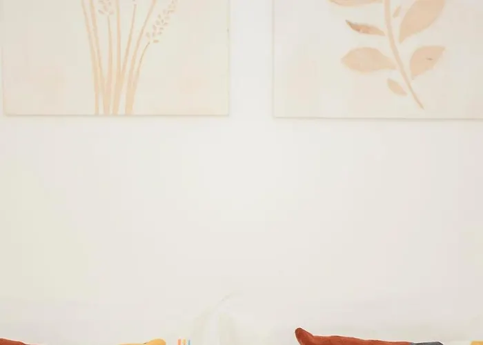 Liiiving In - Secret Grove Mezzanine *